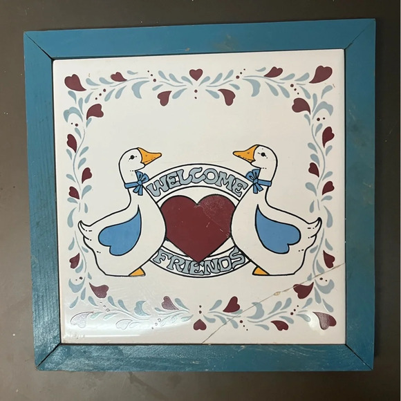 Vintage Wood Framed. Welcome Friends
Vintage goose picture and spoon holder. - Picture 3 of 5
